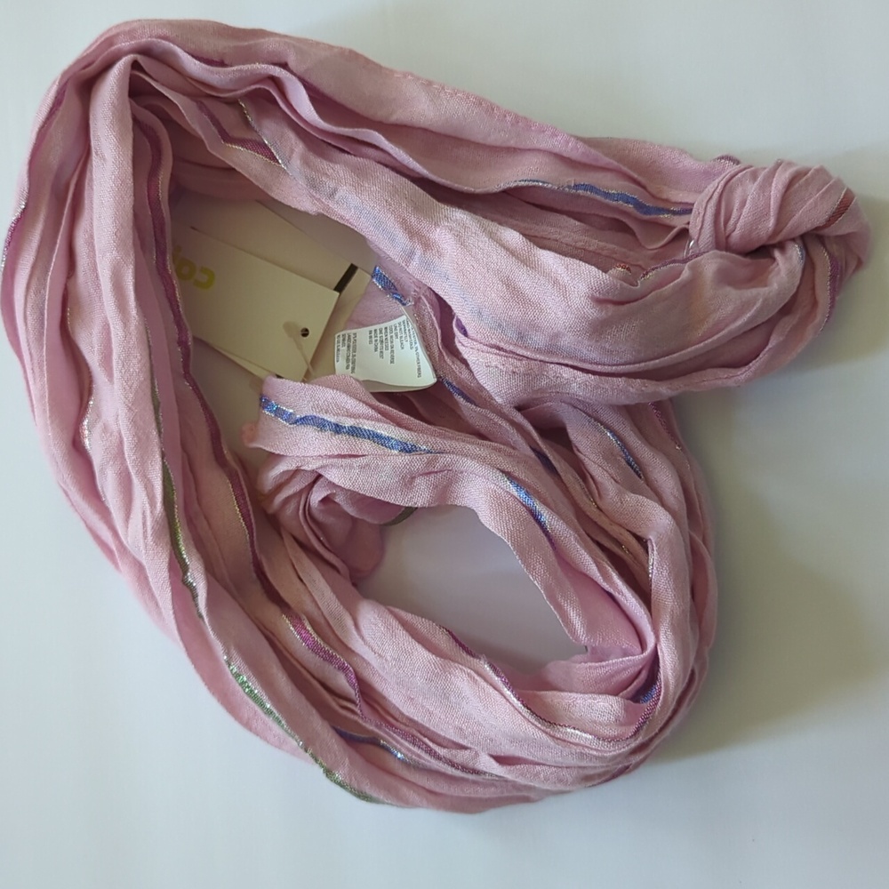 New with tags scarf